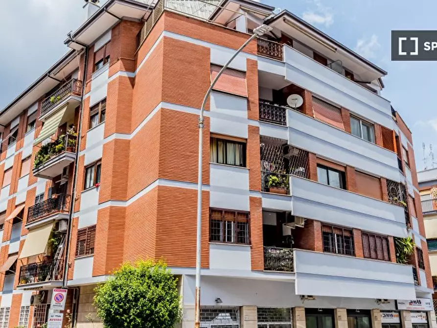 Immagine 10 di Ufficio in affitto  in Via Pio Foà a Roma