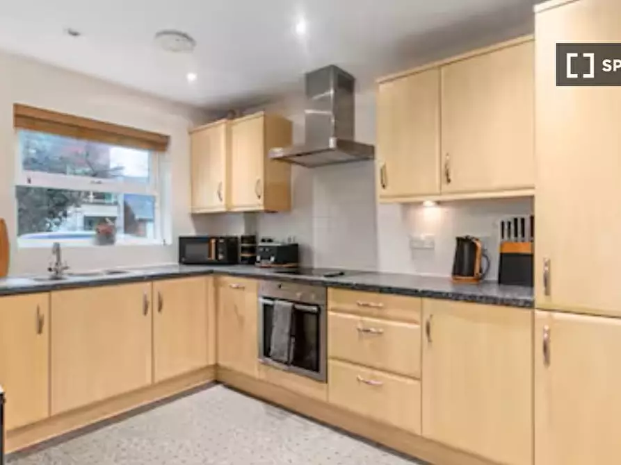 Immagine 3 di Appartamento in affitto  in Powell Gardens a Reigate and Banstead