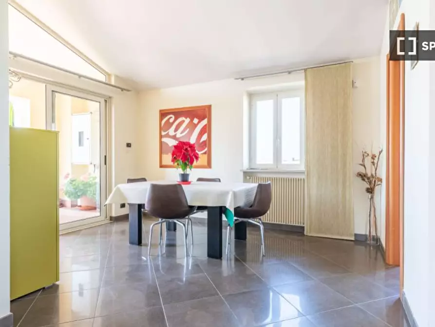 Immagine 10 di Camera condivisa in affitto  in Via Lentini a Roma