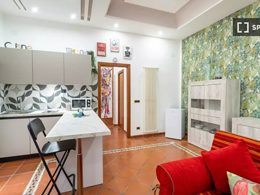 Immagine 11 di Appartamento in affitto  in Via Cesare Rosaroll a Napoli