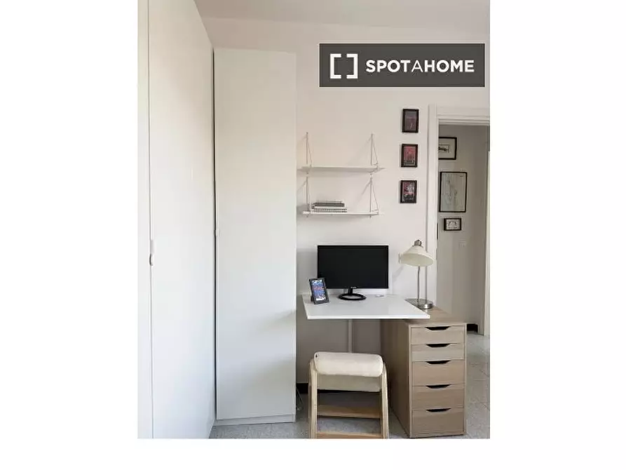 Immagine 16 di Appartamento in affitto  in Via Ivrea a Roma