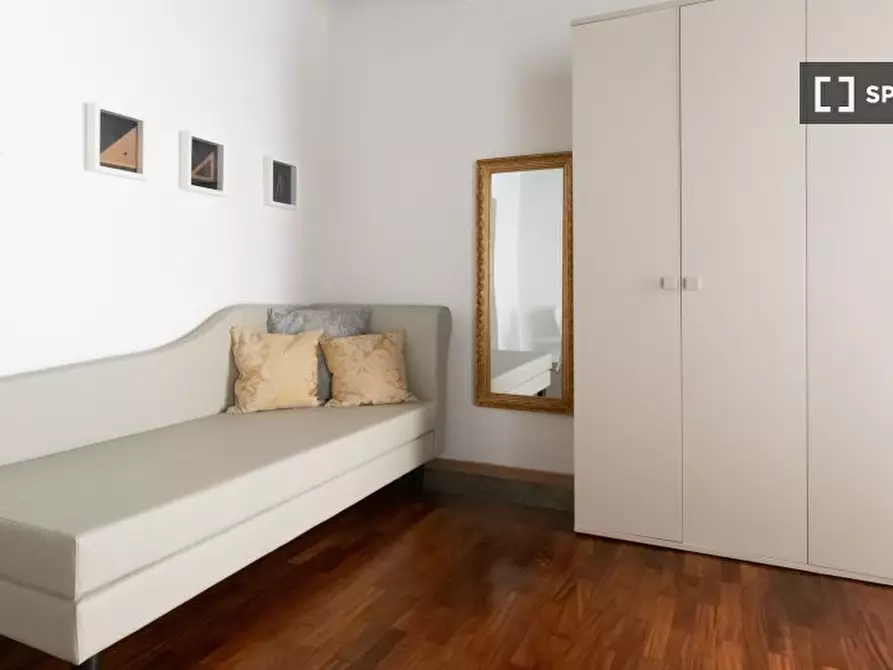 Immagine 13 di Appartamento in affitto  in Via Dei Cappuccini a Roma