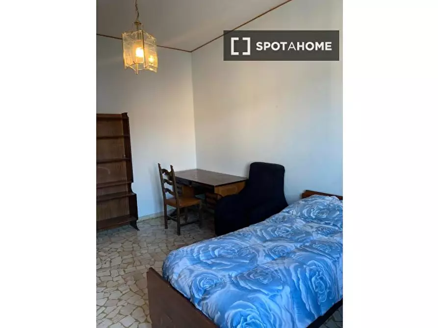 Immagine 7 di Camera condivisa in affitto  in Via Sandro Botticelli a Bologna