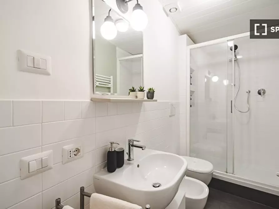 Immagine 13 di Appartamento in affitto  in Via del Colosseo a Roma