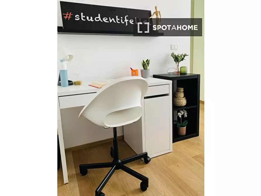 Immagine 5 di Camera condivisa in affitto  in Via Galliari n. a Torino