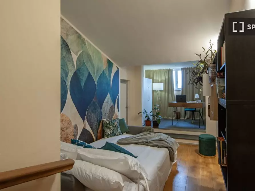 Immagine 5 di Appartamento in affitto  in Via Lorenzo Il Magnifico a Firenze