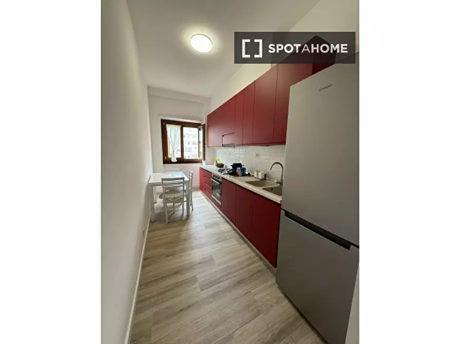 Immagine 10 di Camera condivisa in affitto  in Via Cerreto di Spoleto a Roma