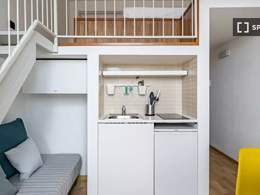 Immagine 2 di Ufficio in affitto  in Corso Magenta a Milano