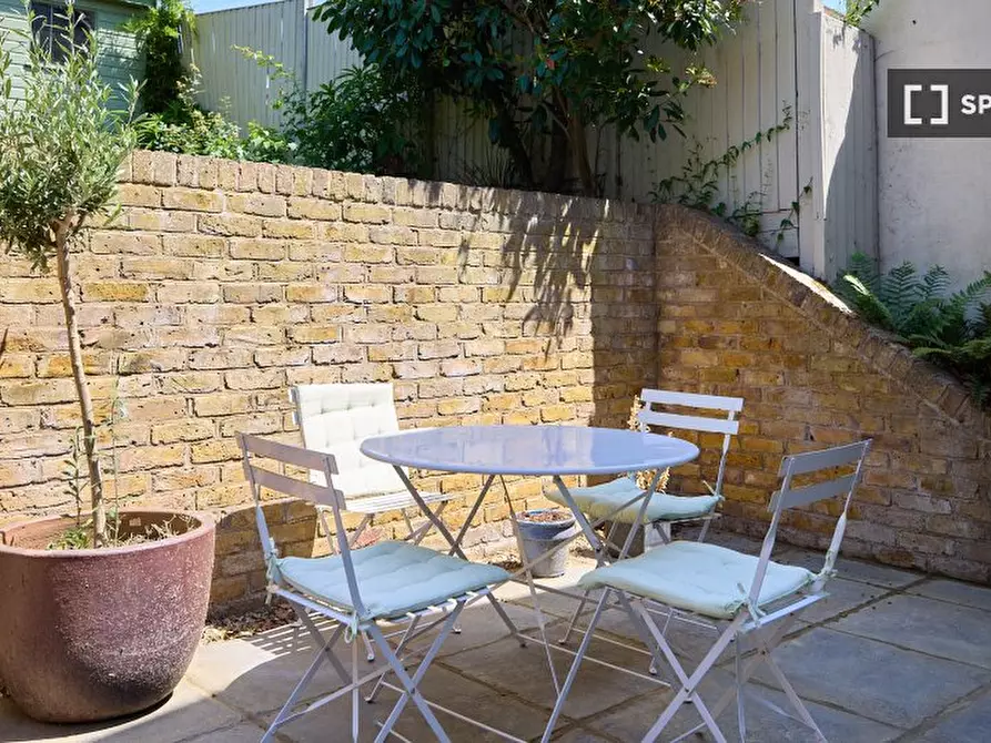 Immagine 11 di Appartamento in affitto  in Charlton Church Lane a Greenwich