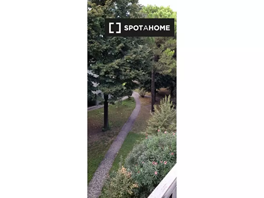 Immagine 7 di Camera condivisa in affitto  in Via Luciano Manara a Padova