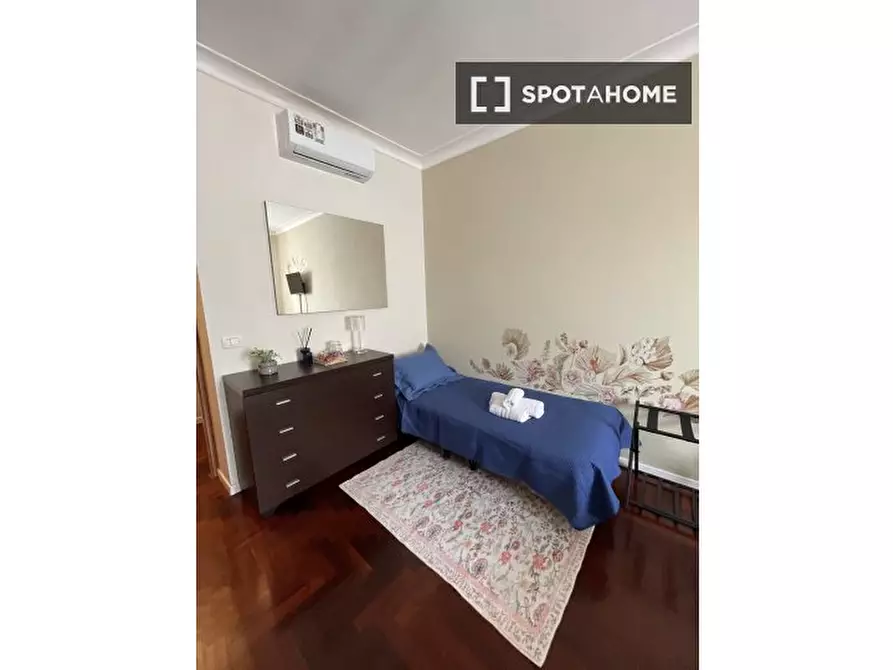 Immagine 19 di Appartamento in affitto  in Viale Furio Camillo a Roma