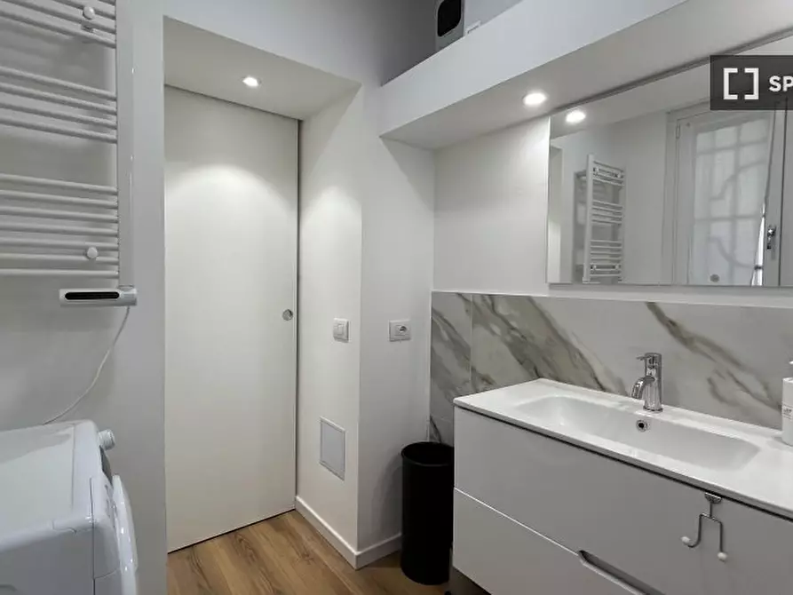 Immagine 13 di Ufficio in affitto  in Via California a Milano