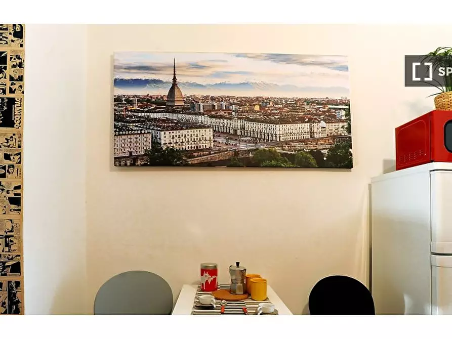 Immagine 13 di Appartamento in affitto  in Via Francesco Petrarca a Torino