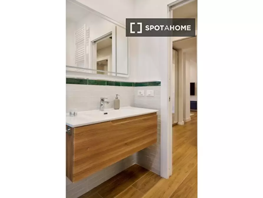 Immagine 11 di Appartamento in affitto  in Via Giulia di Gallese a Roma