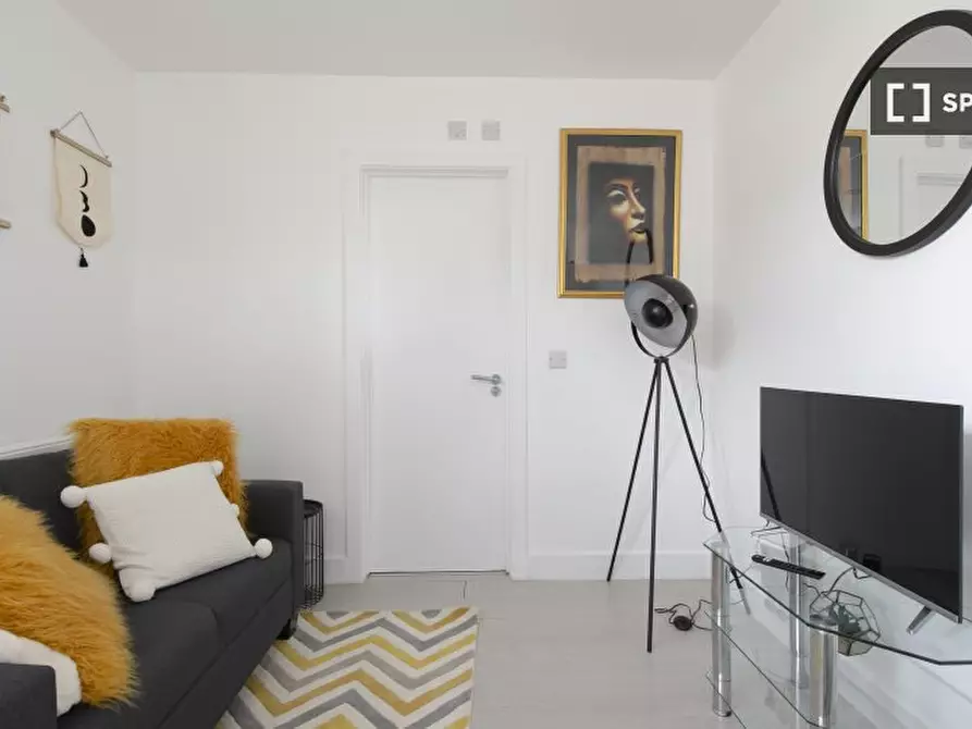 Immagine 13 di Appartamento in affitto  in flat a Tottenham