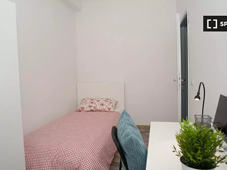 Immagine 1 di Camera condivisa in affitto  in VIA Q. SELLA (1) a Firenze