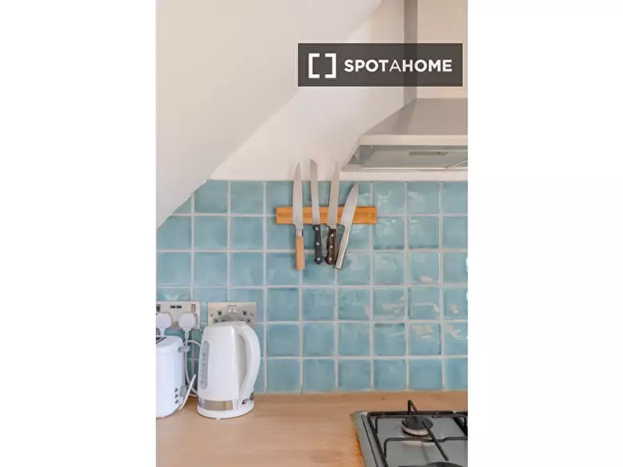 Immagine 11 di Appartamento in affitto  in Hollydale Rd a Camberwell
