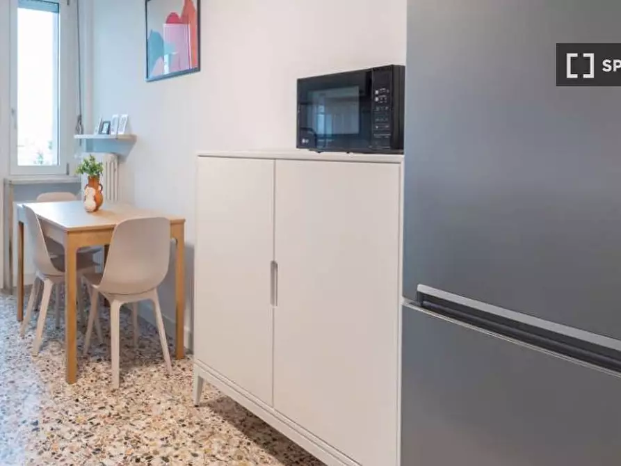 Immagine 9 di Camera condivisa in affitto  in Piazza Carducci a Torino