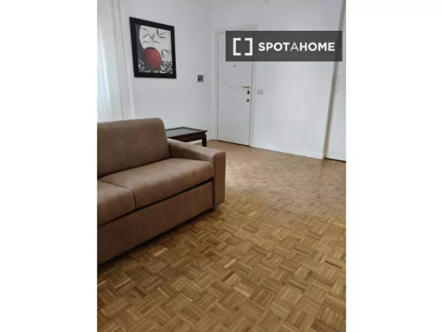 Immagine 15 di Appartamento in affitto  in Via Gradoli a Roma