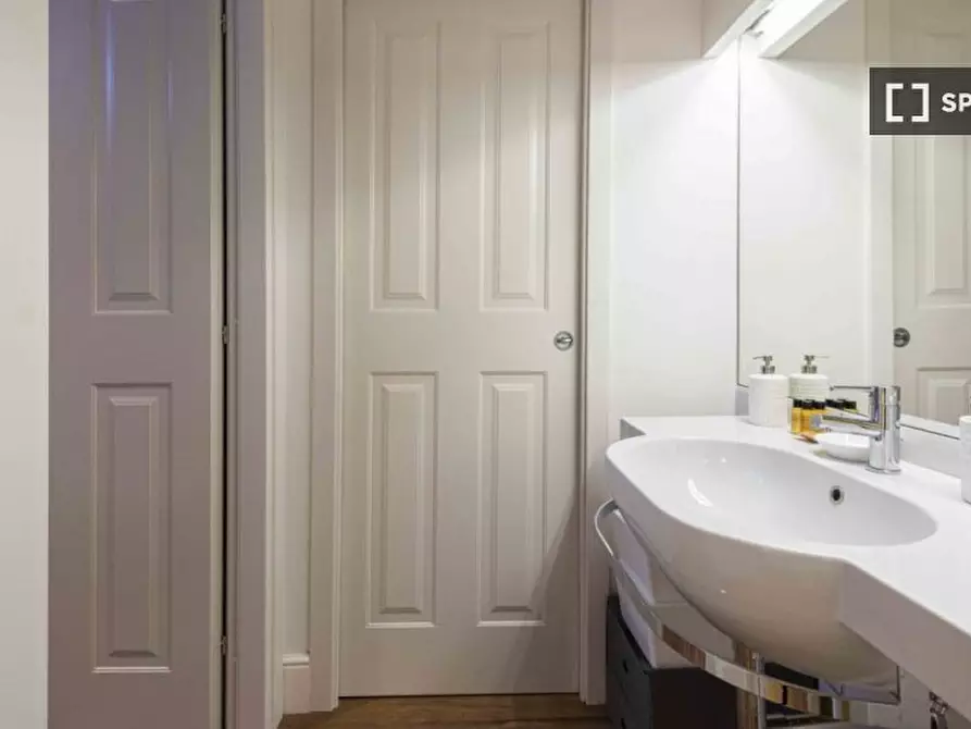 Immagine 5 di Appartamento in affitto  in Via degli Alfani a Firenze