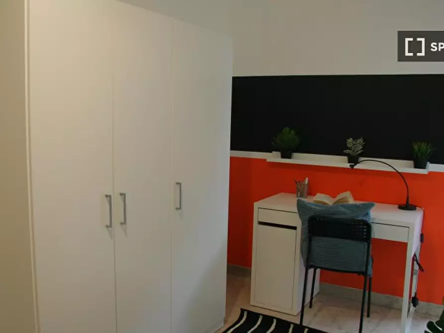 Immagine 10 di Camera condivisa in affitto  in Corso Peschiera a Torino