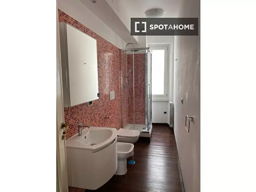 Immagine 9 di Camera condivisa in affitto  in Via Guidubaldo del Monte a Roma