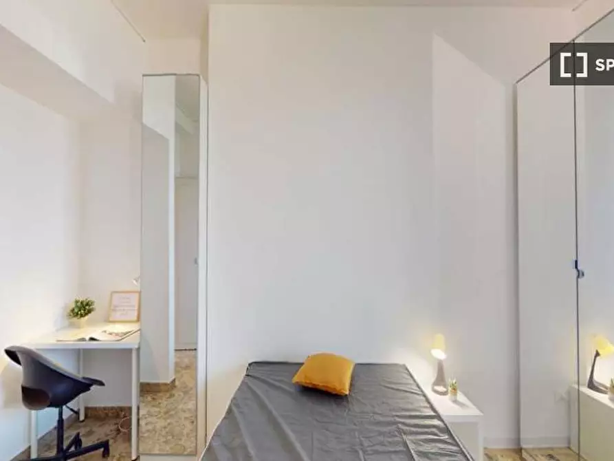 Immagine 2 di Camera condivisa in affitto  in Viale Molise a Milano