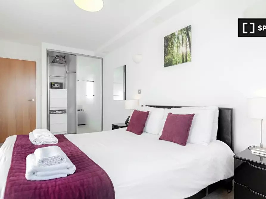 Immagine 14 di Appartamento in affitto  in Stanley Rd a Merton