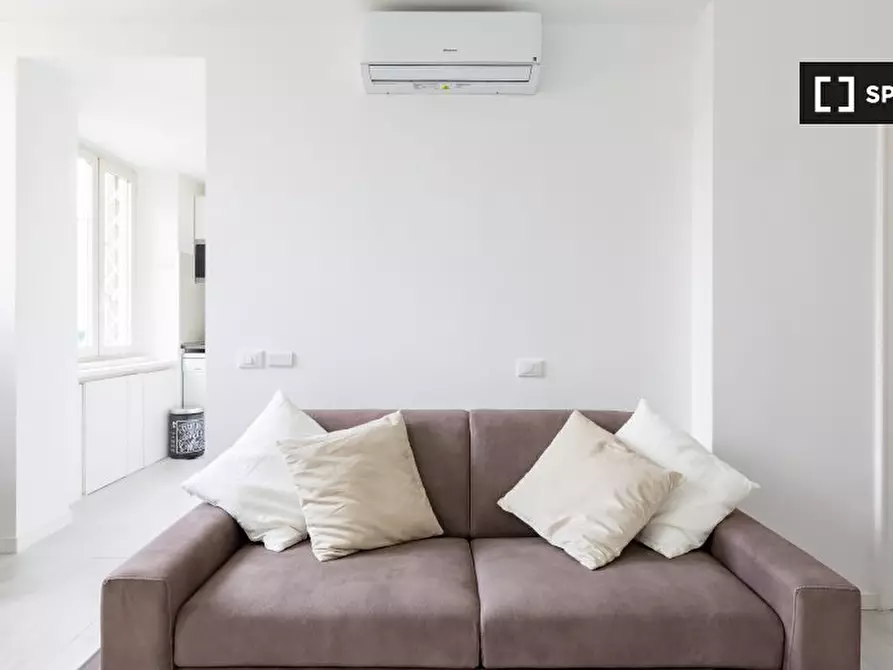 Immagine 4 di Appartamento in affitto  in Passeggiata di Ripetta a Roma