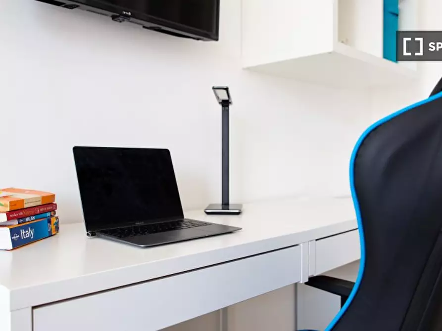 Immagine 5 di Camera condivisa in affitto  in Via Vettabbia a Milano