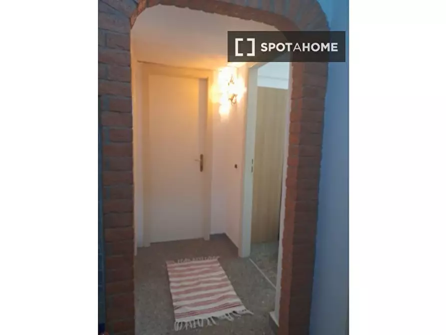 Immagine 5 di Camera condivisa in affitto  in Via Domenico Cucchiari a Roma