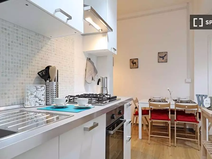 Immagine 9 di Camera condivisa in affitto  in Via dei Giornalisti a Roma