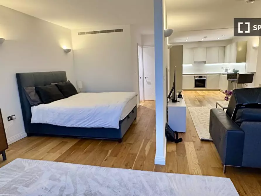 Immagine 15 di Appartamento in affitto  in Western Ave a Southall