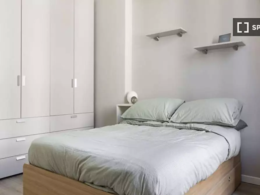 Immagine 1 di Camera condivisa in affitto  in Via Giuseppe Pecchio a Milano