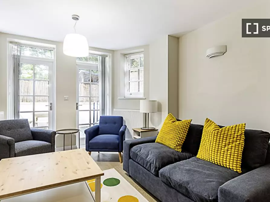 Immagine 10 di Appartamento in affitto  in Compayne Gardens a Camden Town