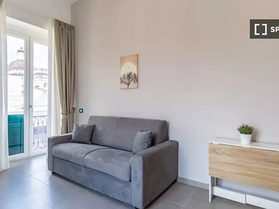 Immagine 9 di Appartamento in affitto  in Via Duomo a Napoli