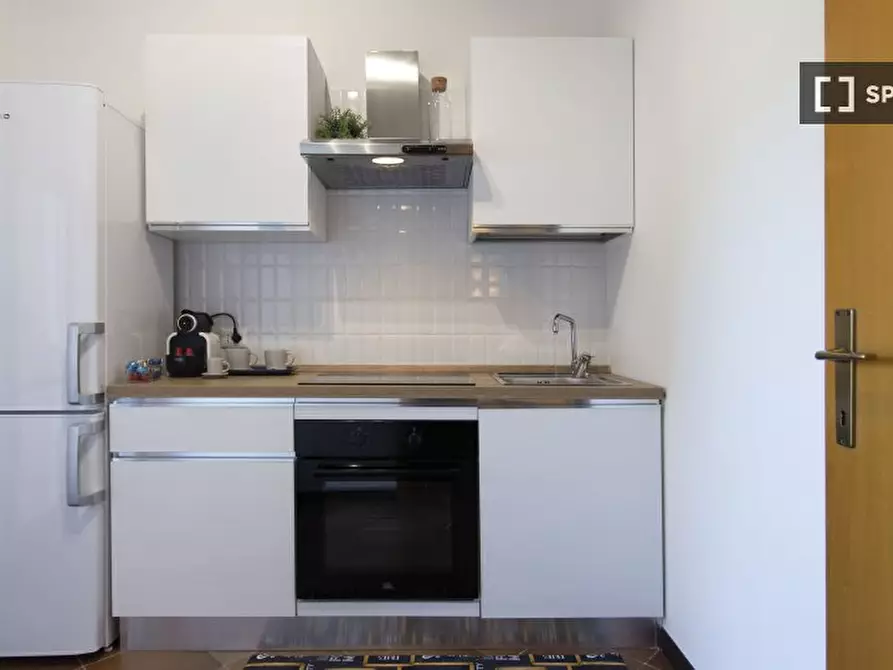 Immagine 5 di Appartamento in affitto  in Via S. Giovanni in Argentella a Roma