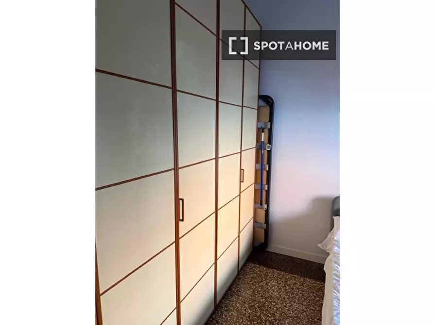 Immagine 5 di Camera condivisa in affitto  in Via Francesco Rocchi a Bologna