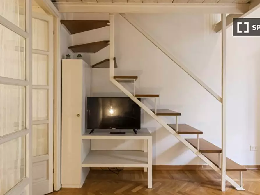 Immagine 5 di Appartamento in affitto  in Via dell' Oriuolo a Firenze