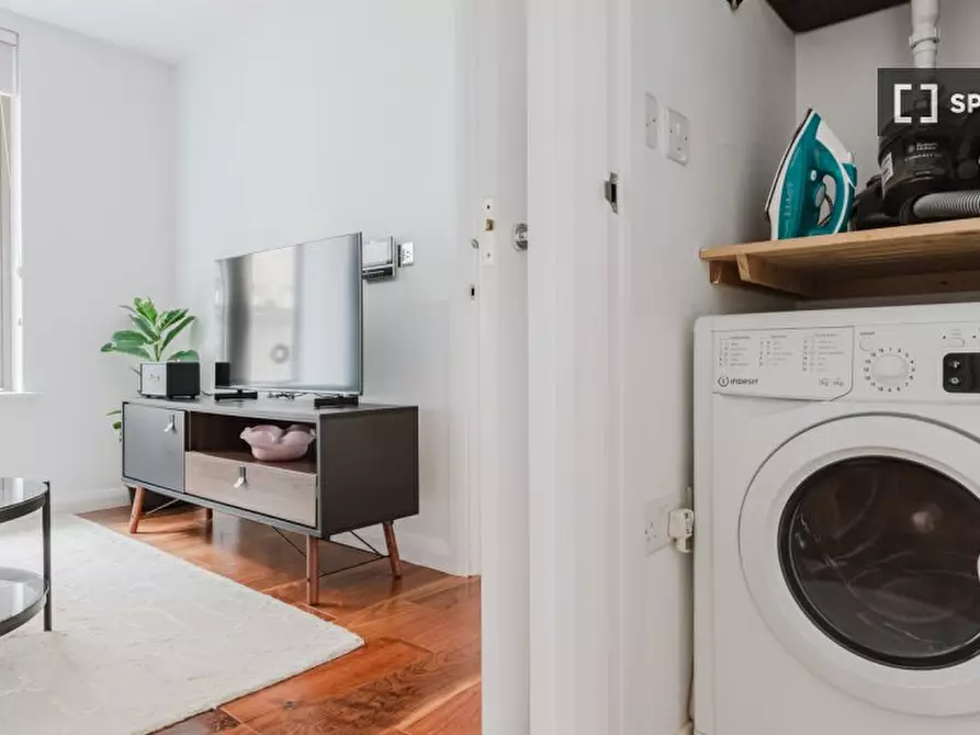Immagine 9 di Appartamento in affitto  in Furnival St a 