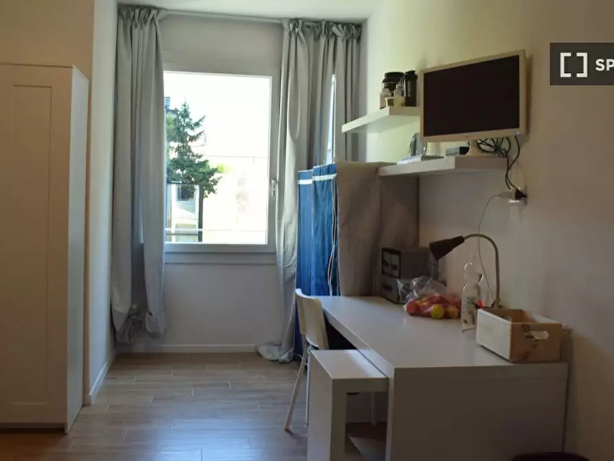 Immagine 14 di Camera condivisa in affitto  in Via Vittorio veneto a Trento