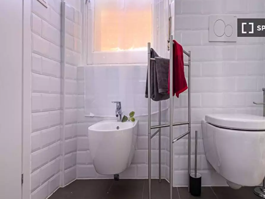 Immagine 17 di Camera condivisa in affitto  in Via Spalato a Milano