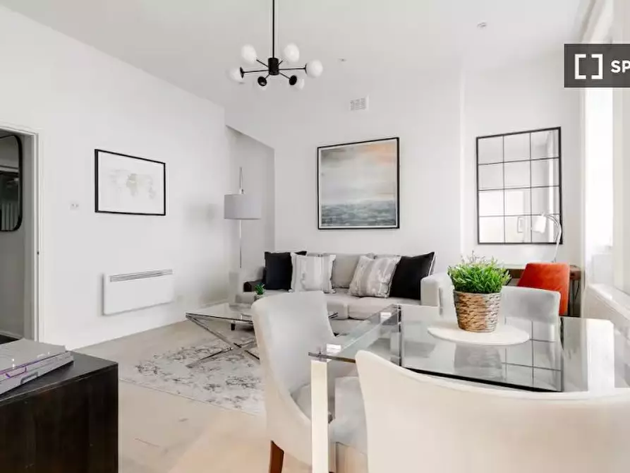 Immagine 1 di Appartamento in affitto  in -41 Nottingham Pl a Paddington