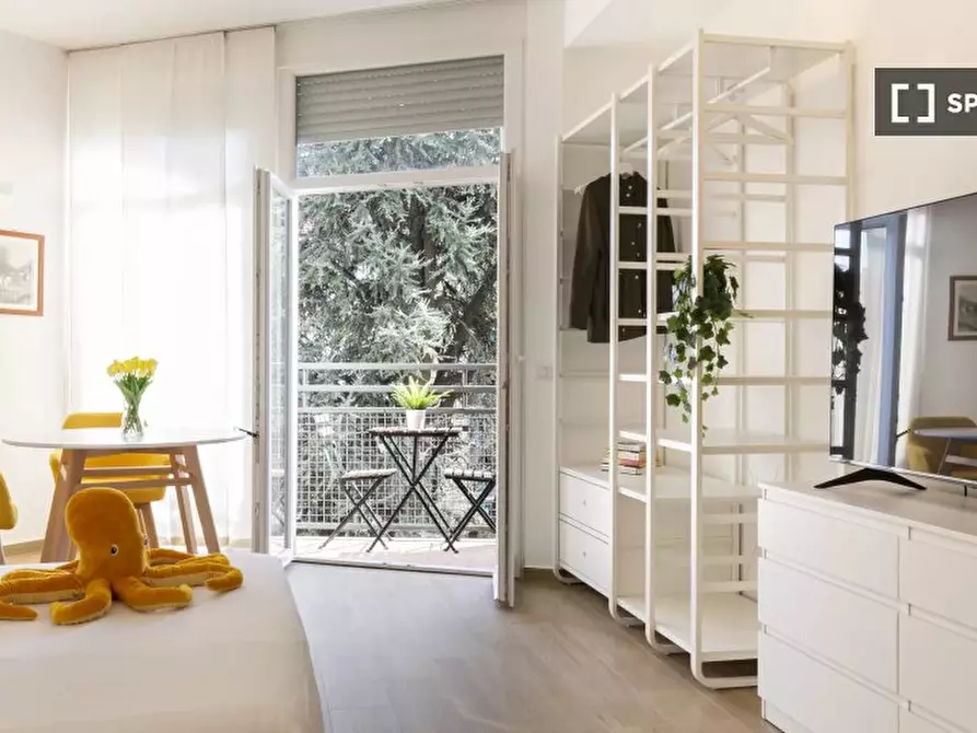 Immagine 3 di Appartamento in affitto  in Via dei Tulipani a Milano