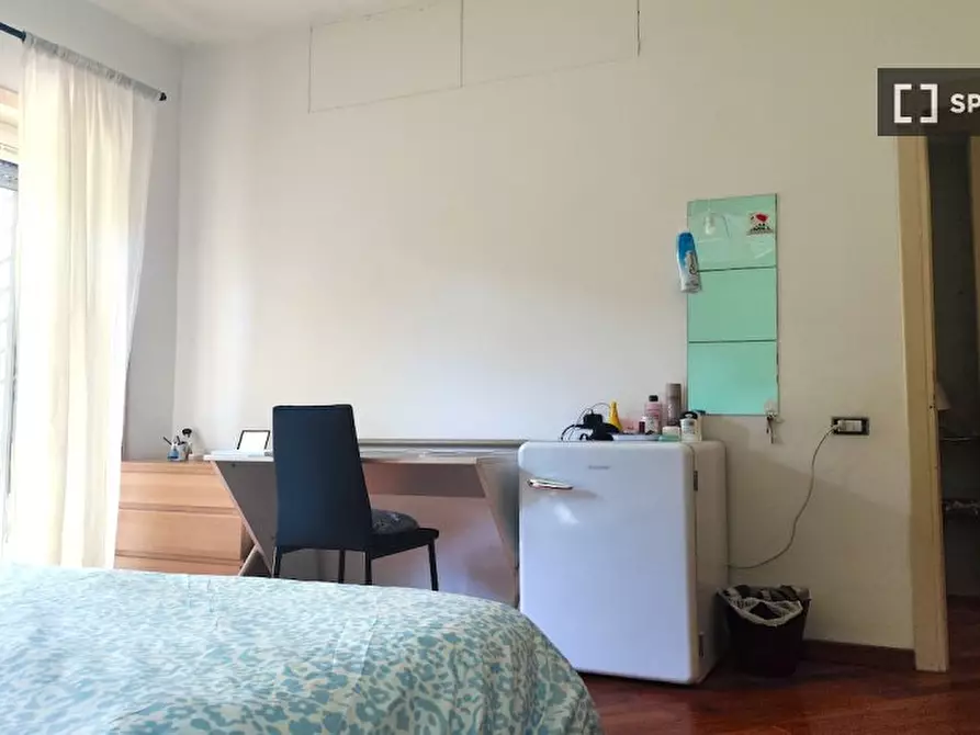 Immagine 5 di Camera condivisa in affitto  in Viale Egeo, 00144 Roma RM, Italy a Roma