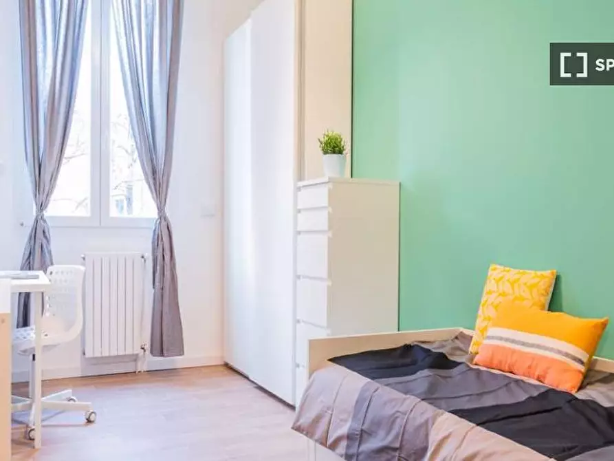 Immagine 2 di Camera condivisa in affitto  in Viale Alfredo Oriani a Bologna