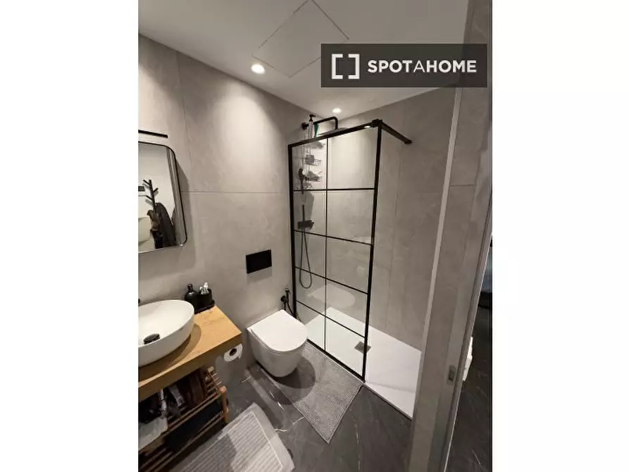 Immagine 2 di Ufficio in affitto  in Via Rosolino Pilo a Milano