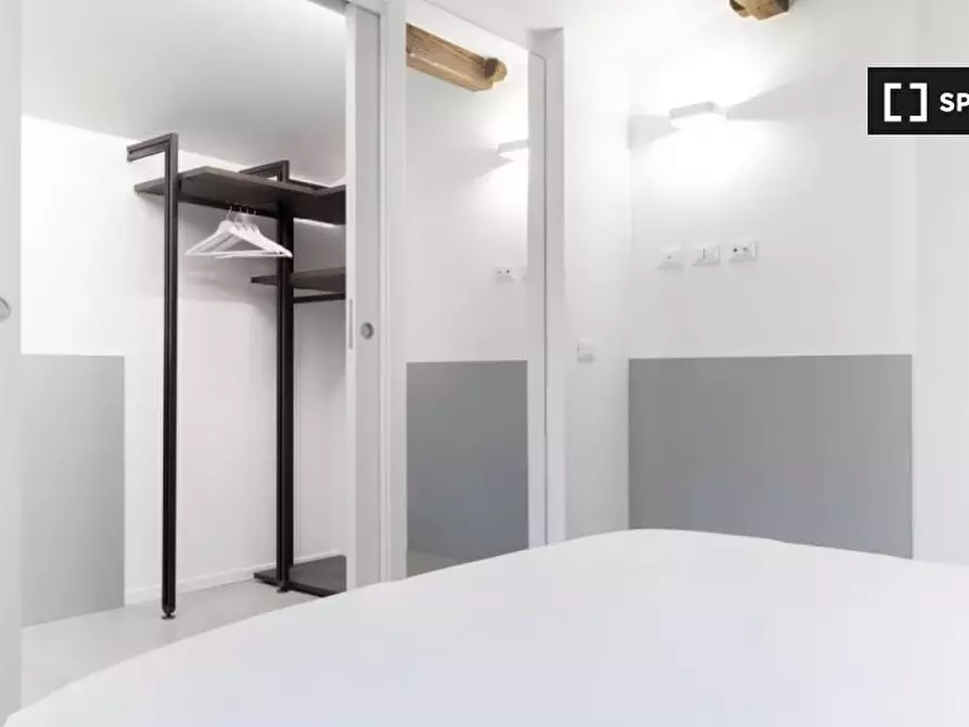 Immagine 16 di Appartamento in affitto  in Via dell'Indipendenza a Bologna