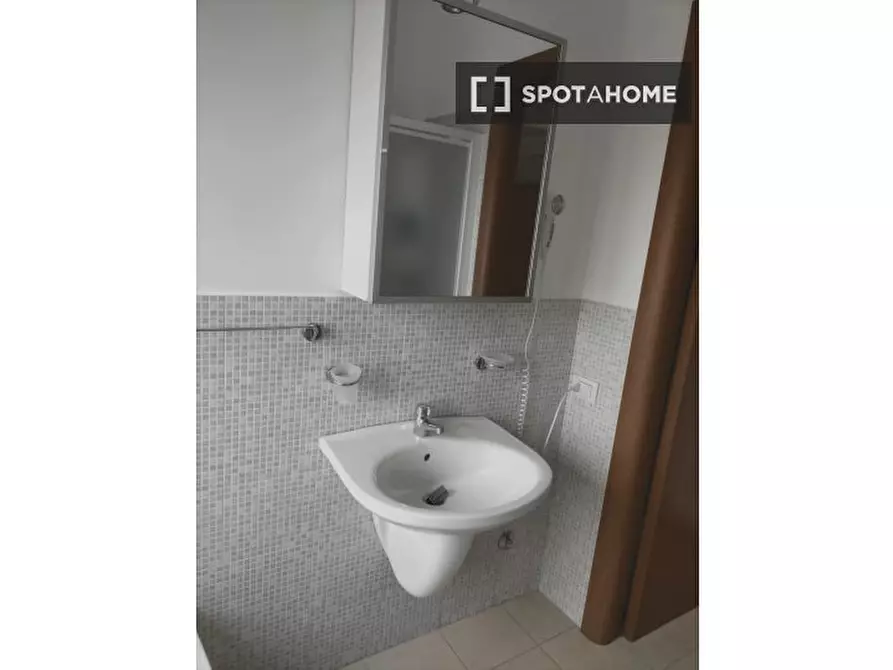 Immagine 12 di Ufficio in affitto  in Via Prenestina a Roma