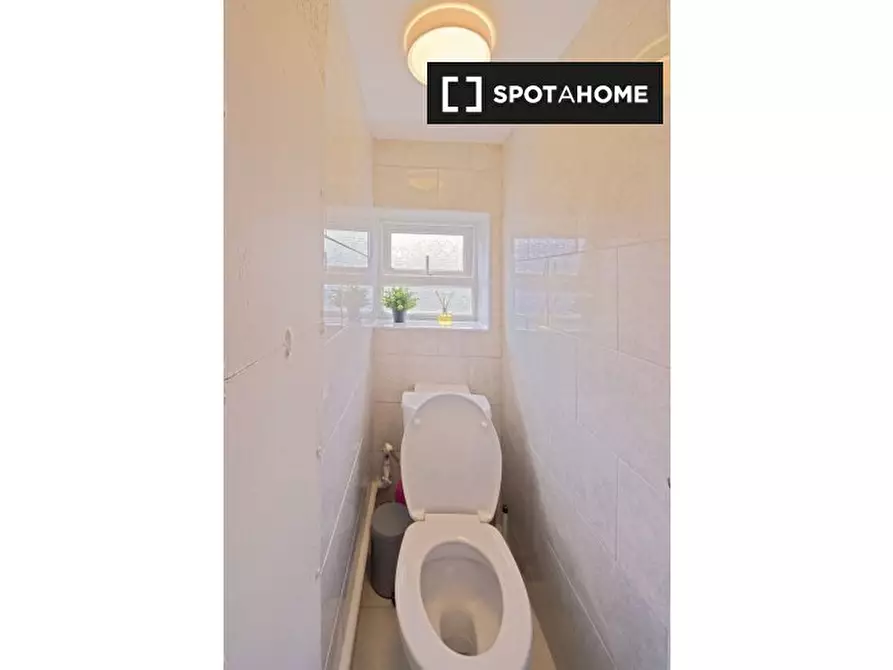 Immagine 5 di Camera condivisa in affitto  in Hereford St a Poplar
